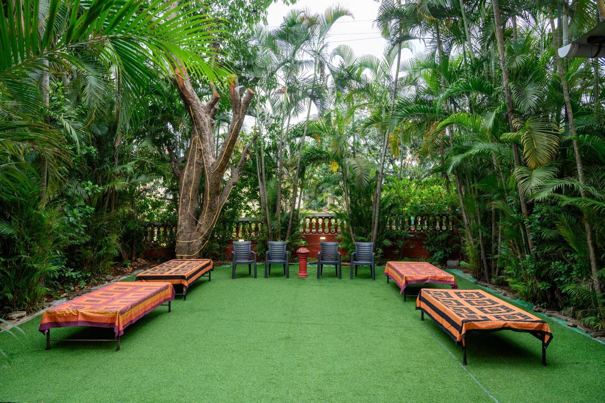 Girivihar Holiday Club - Pure Veg Lonavala Bagian luar foto