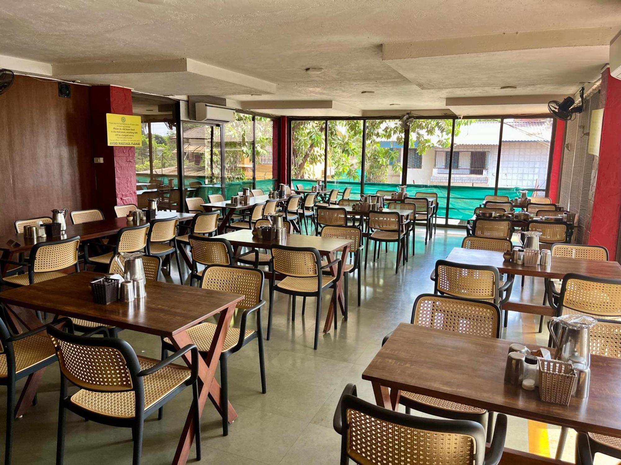 Girivihar Holiday Club - Pure Veg Lonavala Bagian luar foto